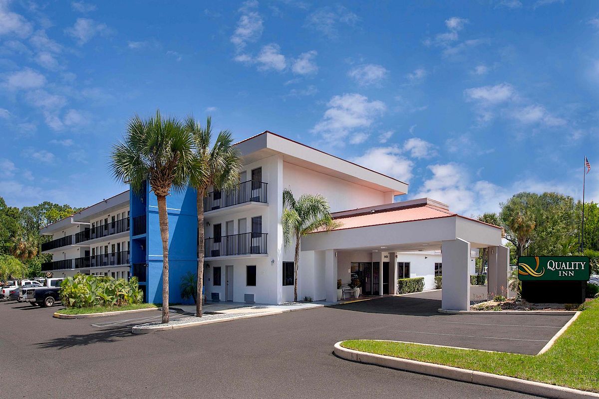 Quality Inn Mayport Modern, Stylish and Affordable Hotel Near